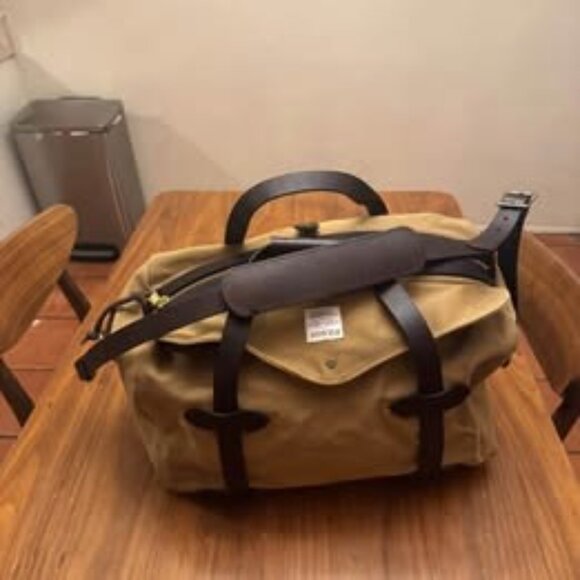 Filson Small Duffel Bag Tan Rugged Twill Brass Hardware Leather Straps NWT - Picture 1 of 7